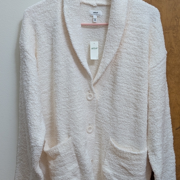 Aerie Fuzzy Sweater Cape - Picture 3 of 4